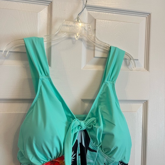 Women's Plus Size Tropical Floral Print Bathing Suit Swimsuit Swimwear 16W-20W - Picture 8 of 10